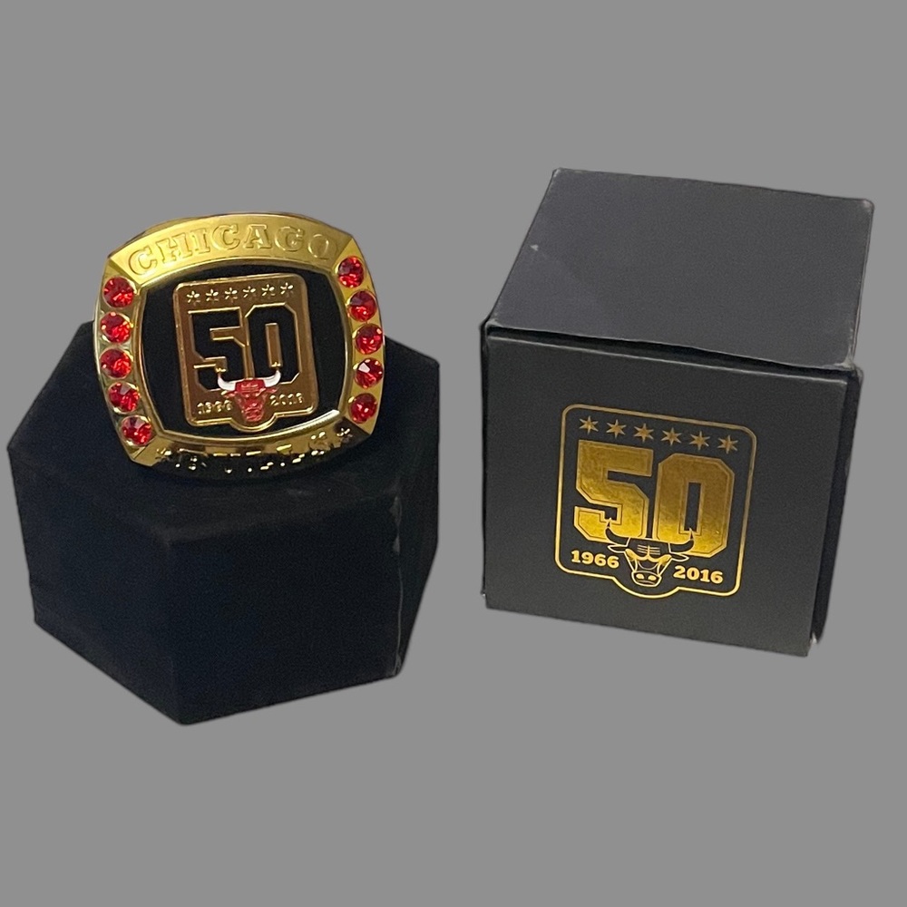 Chicago Bulls 50th Anniversary Jumbo Commemorative Paper Weight Ring